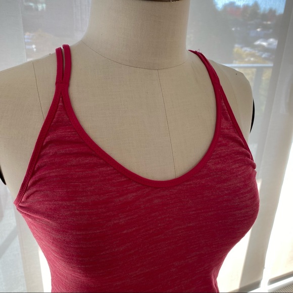 Lululemon bright pink tank top - Picture 3 of 8
